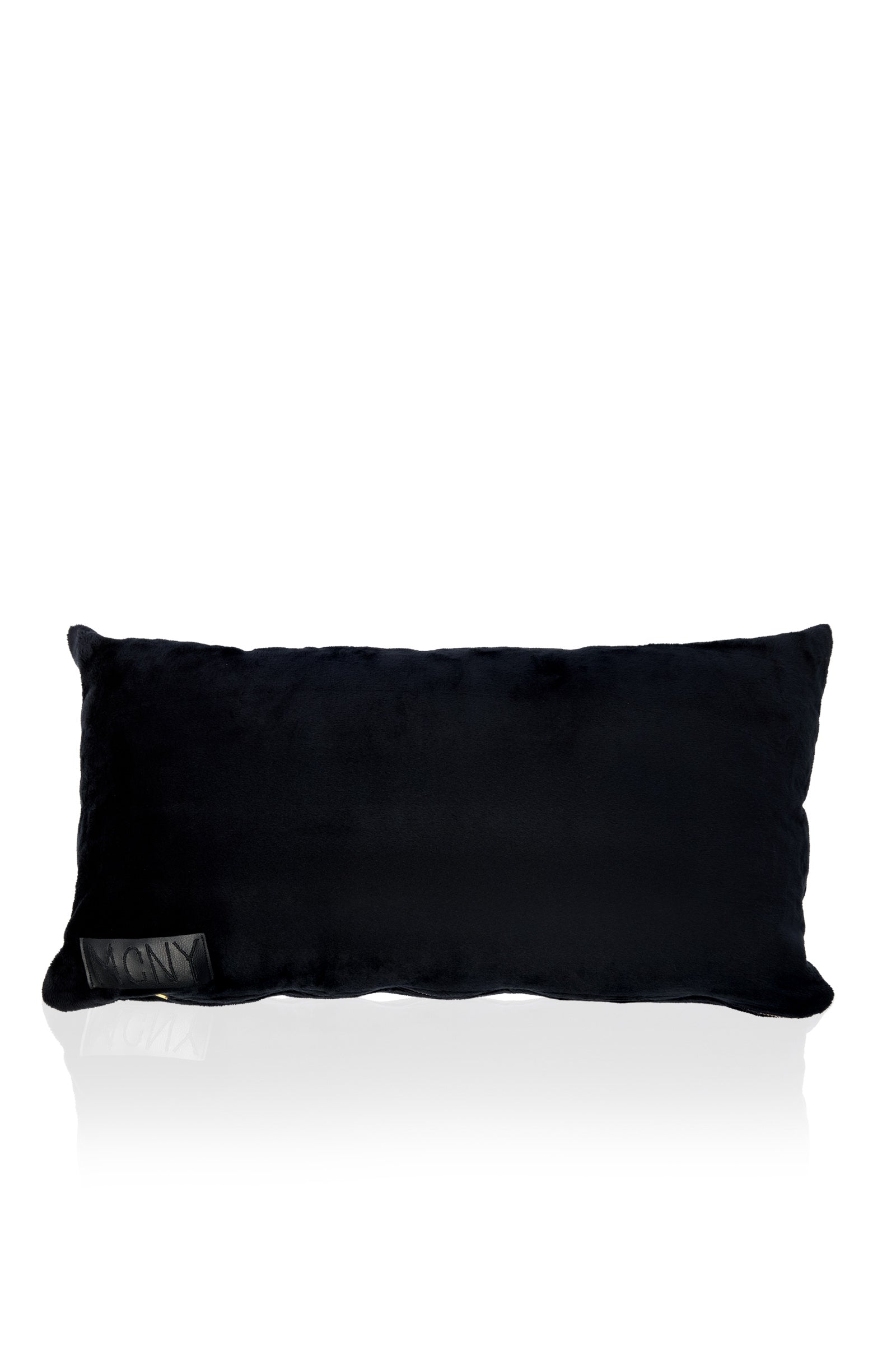 RICH PILLOW