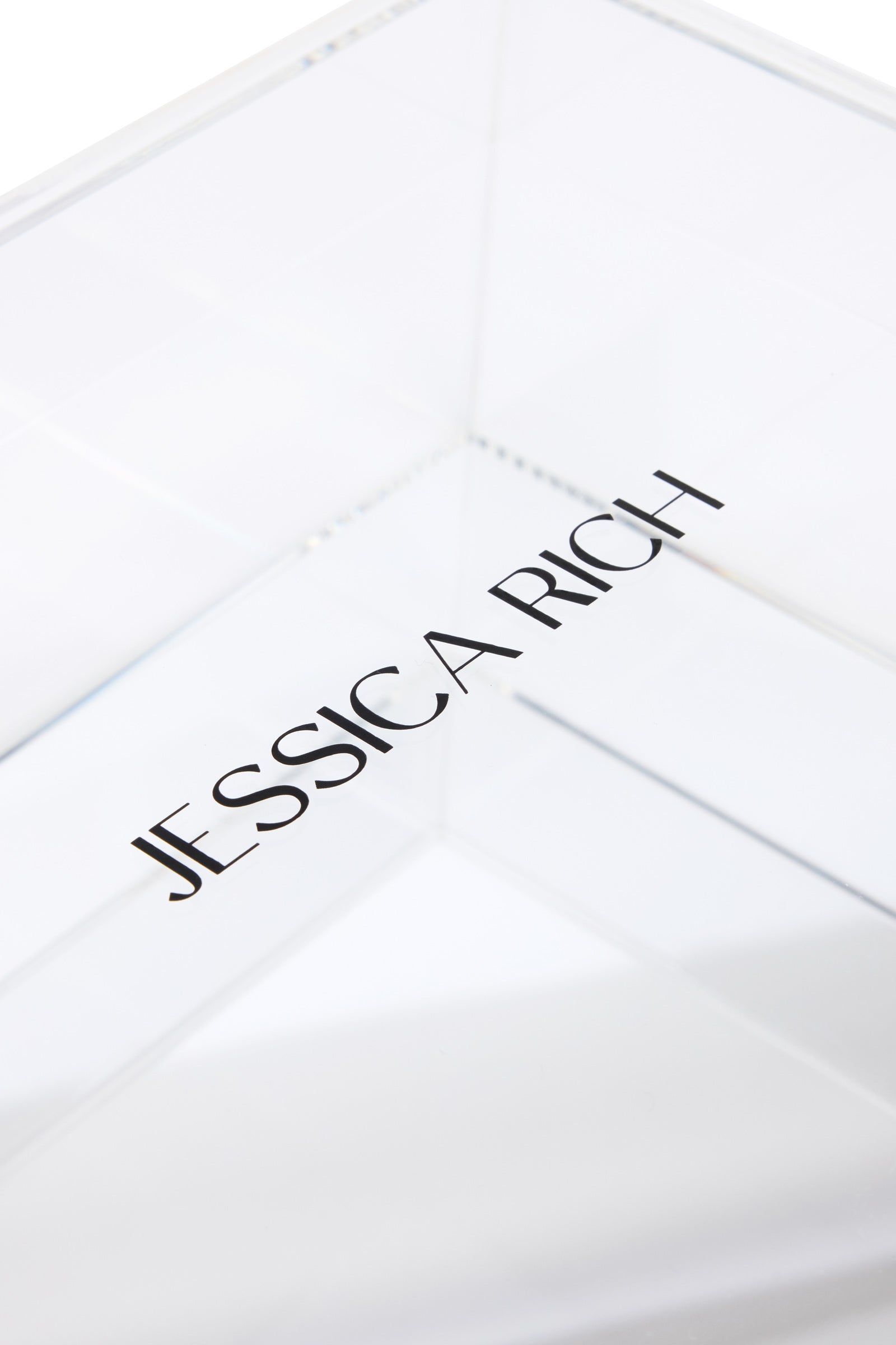 THE GLASS BOX | SILVER